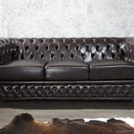 Edles Chesterfield 3er Sofa dark coffee m. Nietenbesatz