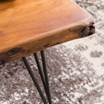 Design Couchtisch MAHILO Massivholz Tisch Baumkante 56 x 38 x 51 cm | Sheesham Holztisch mit Metallbeinen | Wohnzimmertisch im rustikalen Landhausstil